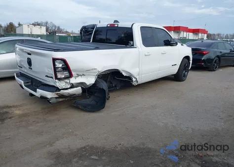 2022 Ram 1500 Big Horn 4X4 6'4 Box z USA, uszkodzony, nr VIN 1C6SRFBT7NN375197